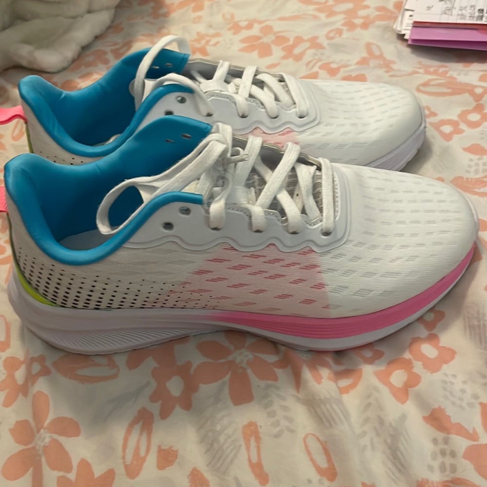 Avia womens shoes